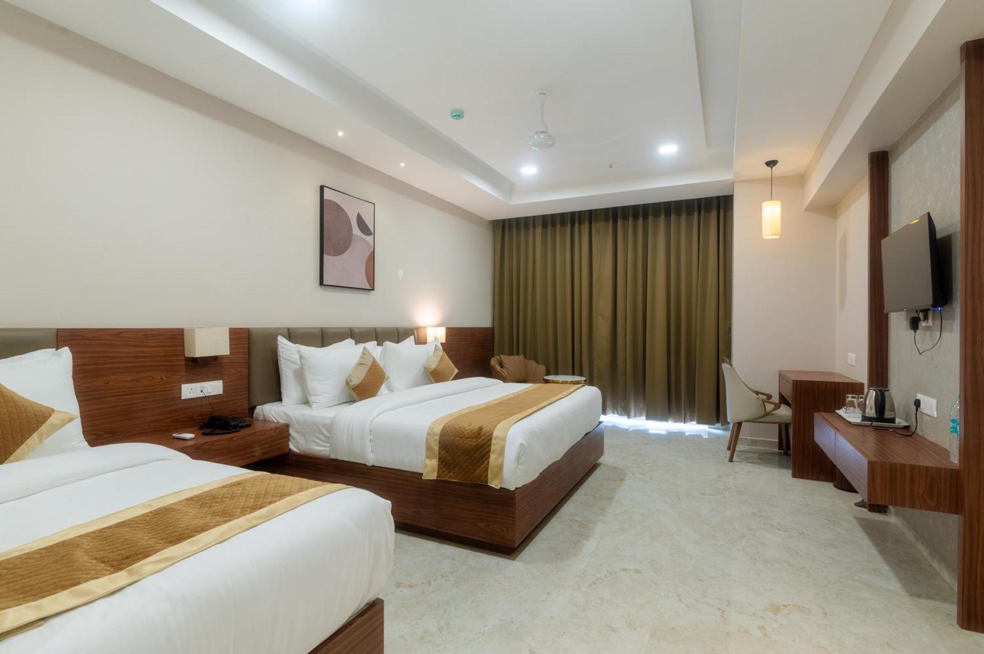 Vits Satyajeet Karad Hotel Exterior foto