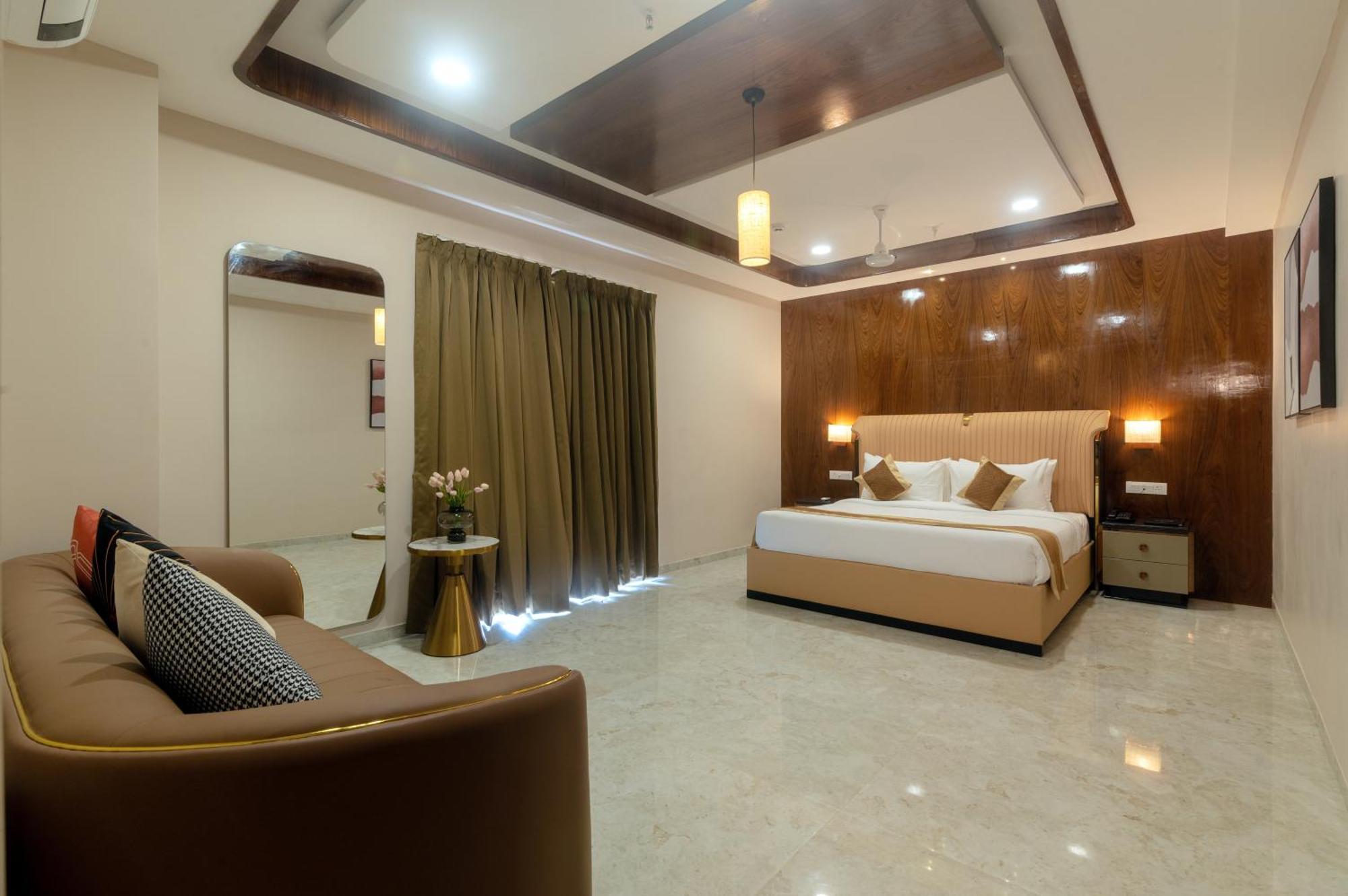 Vits Satyajeet Karad Hotel Exterior foto